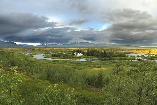 Golden Circle & Secret Lagoon & Friðheimar (lunch included) - PRIVATE TOUR - What the guide can add to the day
