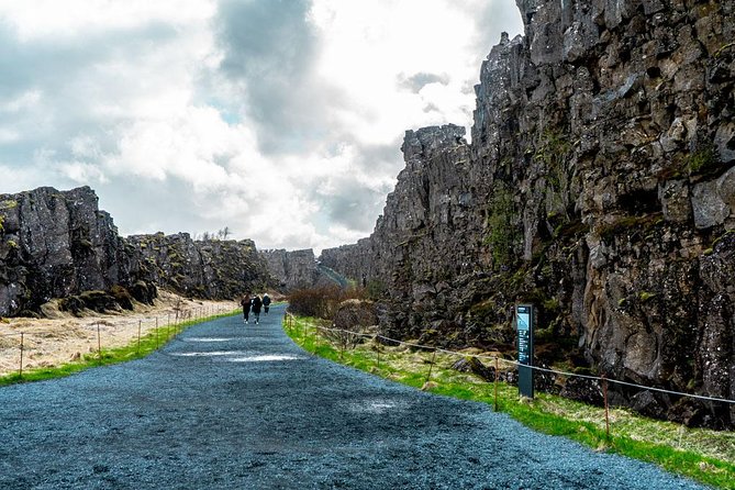 Golden Circle & Secret Lagoon Small-Group Day Tour from Reykjavik - Thingvellir, where geology meets Icelandic history