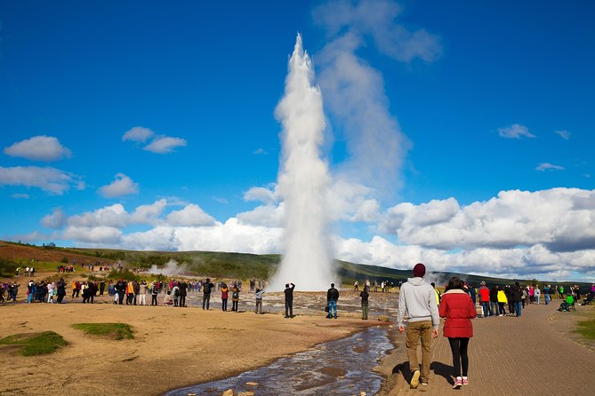 Golden Circle & Viking Horse Experience - What the guide and audio system really add