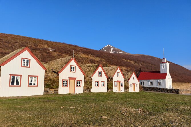 Half-Day Combo Tour to Goðafoss, Laufas and The Christmas House - Why this Akureyri tour works well