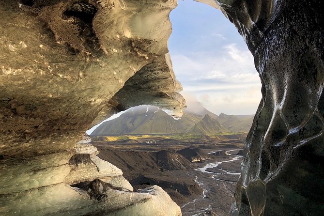 Ice Cave at Katla Volcano - The short hike to the cave entrance