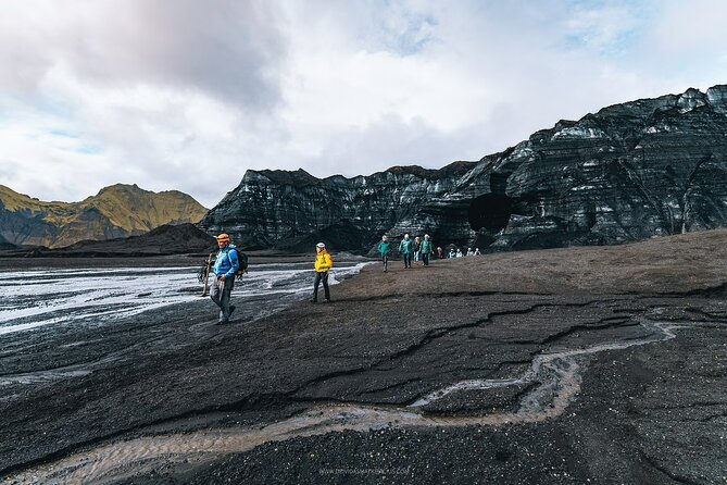 Ice Cave Tour from Vík - Why the guides matter here