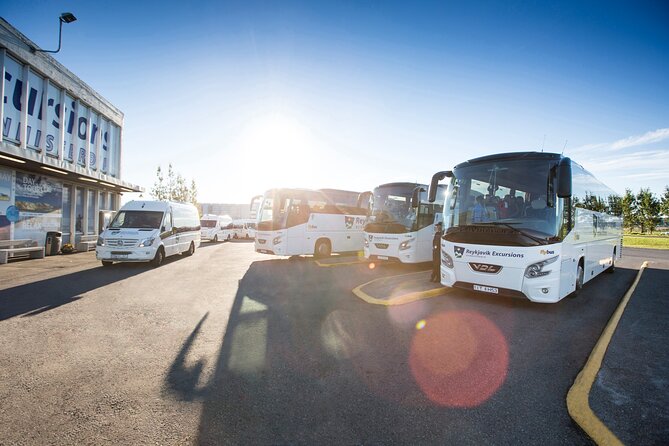 Iceland Airport Transfer from Reykjavík Hotels to KEF Airport - Why this bus makes sense for the Reykjavík to KEF trip