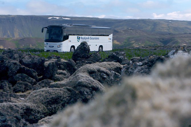 Iceland: Airport Transfers between Keflavik and Reykjavik Hotels - The 45-minute ride into Reykjavik