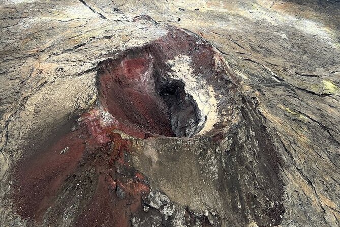 Iceland Volcanic Eruption Area Helicopter Tour from Reykjavík - Why the Reykjanes Peninsula is worth seeing from above