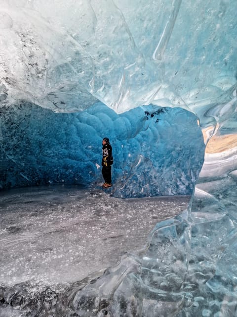 Jökulsárlón: Blue Ice Cave Tour and Glacier Walk - The 30-Minute Jeep Ride Into the Ice