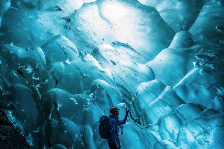 Jökulsárlón: The Original Ice Cave Tour on Vatnajökull - The rough ride toward Breiðamerkurjökull