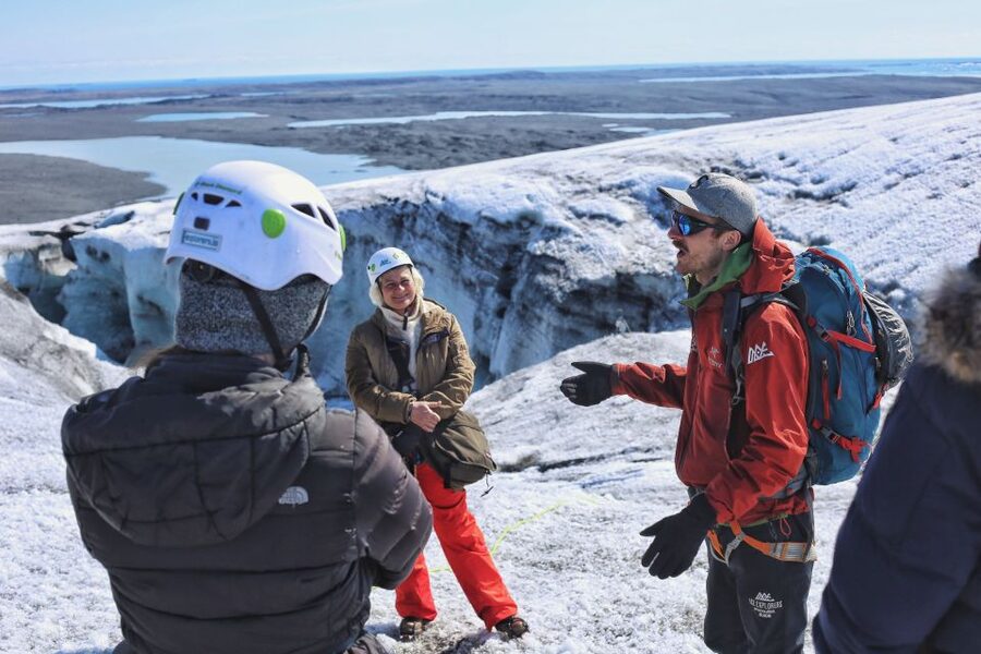 Jökulsárlón: Vatnajökull Glacier Guided Hiking Tour - Learning to walk on Breiðamerkurjökull