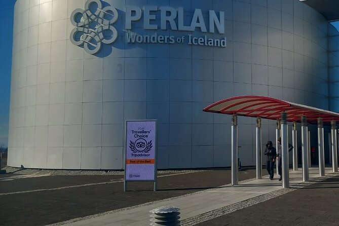 Keflavik International Airport Private Transfer To/From Reykjavik - What the private car changes after a long flight