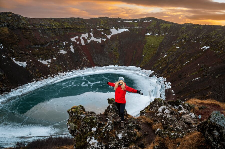 Kerið Volcanic Crater Admission Ticket - Walking the crater rim and sloping path