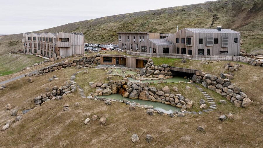 Kerlingarfjöll: Highland Baths Admission - The three warm pools