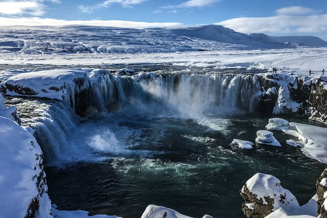 Lake Myvatn and Godafoss Waterfall for Cruise Ships from Husavik - A full day of Icelandic contrasts