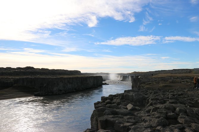 Lake Mývatn and Powerful Dettifoss Day Tour from Akureyri - The 4x4 makes a difficult day practical