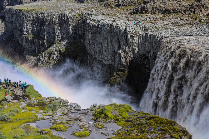 Lake Myvatn, Dettifoss and Goddafoss Waterfalls Day Tour from Akureyri - Dettifoss and Selfoss: the day’s hardest walk