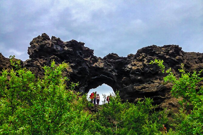 Lake Myvatn Private Day Tour Mývatn, Godafoss Waterfall for Cruise Ships - Godafoss: a powerful first stop