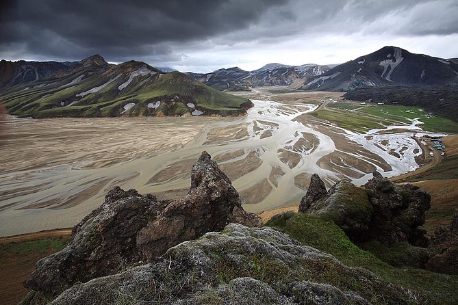 Landmannalaugar by Super Jeep from Reykjavik - Hnausapollur gives you Iceland’s blue crater lake