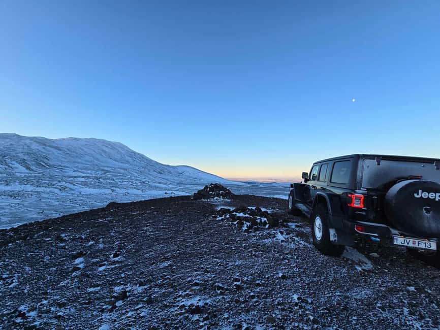 Landmannalaugar Jeep Tour - What the guide adds to a remote day