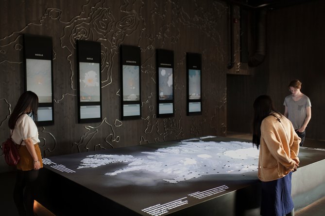 Lava Centre Interactive Volcano Exhibition - The eruption film adds moving images to the story