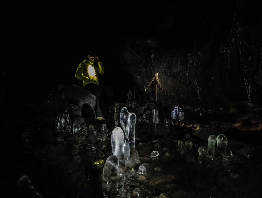 Leidarendi Cave: Lava Tunnel Caving from Reykjavik - Why the small group makes a difference