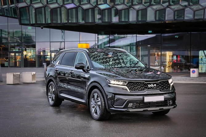 Luxury Private Transfer from Reykjavik to Keflavik Airport - From Your Reykjavik Hotel to the Airport