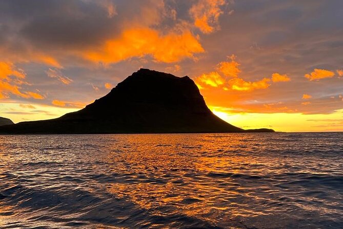Midnight Sun Kayaking Adventure by Mt. Kirkjufell - A calm introduction for first-time paddlers