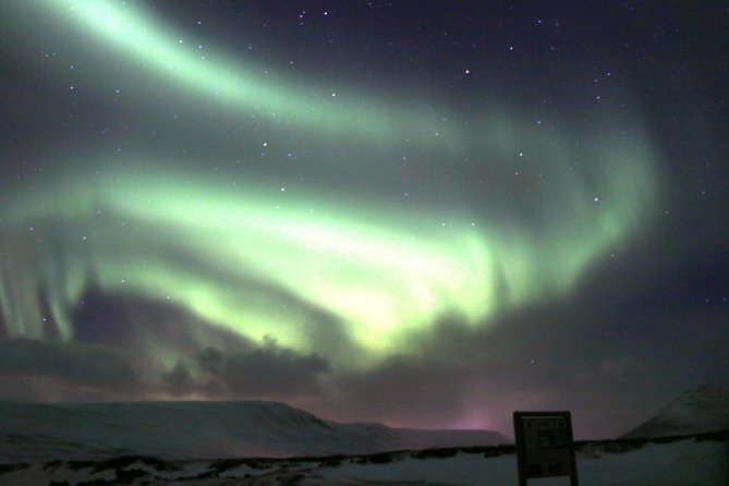 Northern Lights 4x4 Jeep/van Tour from Akureyri - Leaving Akureyri after 9:30 p.m.