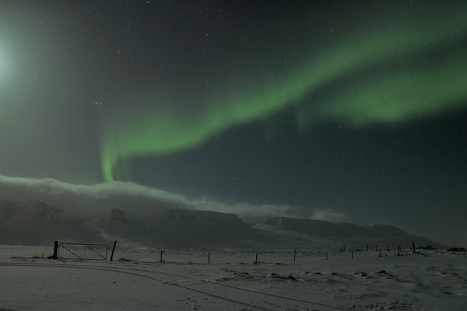 Northern Lights 4x4 Jeep/van Tour from Akureyri - Who should choose this Akureyri aurora tour?