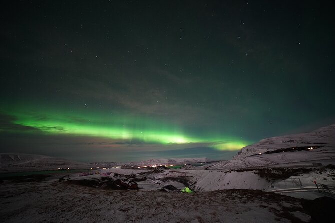 Northern Lights In luxury off-road SUV with Photos and Treats - Hot chocolate, cookies, and warm blankets