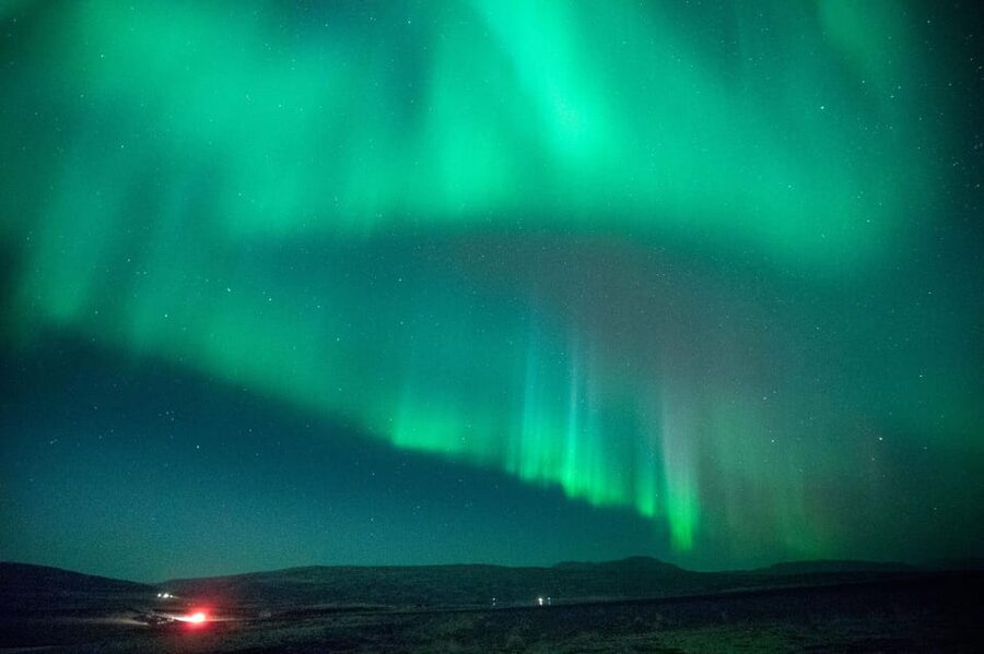 Northern Lights in Mini Bus, Photos, Hot Cocoa and Pastries - Booking flexibility and practical timing