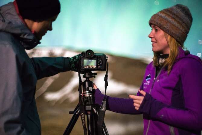 Northern Lights Minibus Tour with Hot Cocoa, Blankets & Photos - Who will enjoy this minibus outing