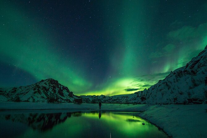 Northern Lights Private Tour-Epic Adventure - Waiting in comfort instead of shivering