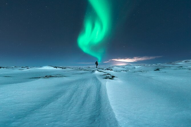 Northern Lights Small-Group Tour with Free Photos & Hot Chocolate - Hot chocolate, snacks, and cold-weather reality