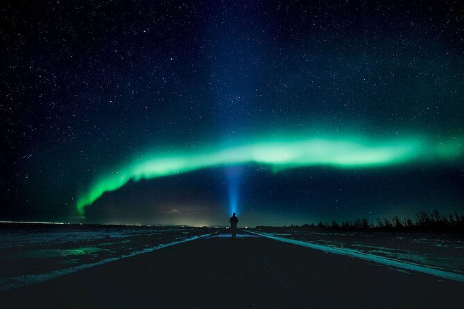 Northern Lights Small-Group Tour with Free Photos & Hot Chocolate - Free photos and the practical photography advantage
