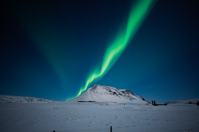 Northern Lights Tour with Photos, Snacks, Warm Snowsuits, Chairs - What the $212 price includes