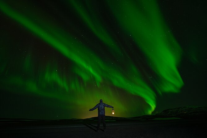 Northern Lights Tour with Photos, Snacks, Warm Snowsuits, Chairs - Who will enjoy this tour most