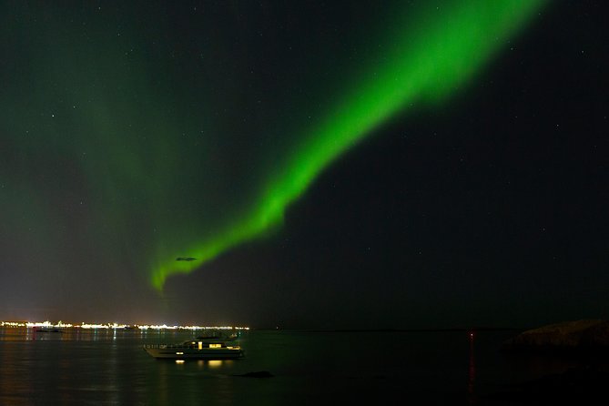 Northern Lights Yacht Cruise - Crew Help and Onboard Atmosphere