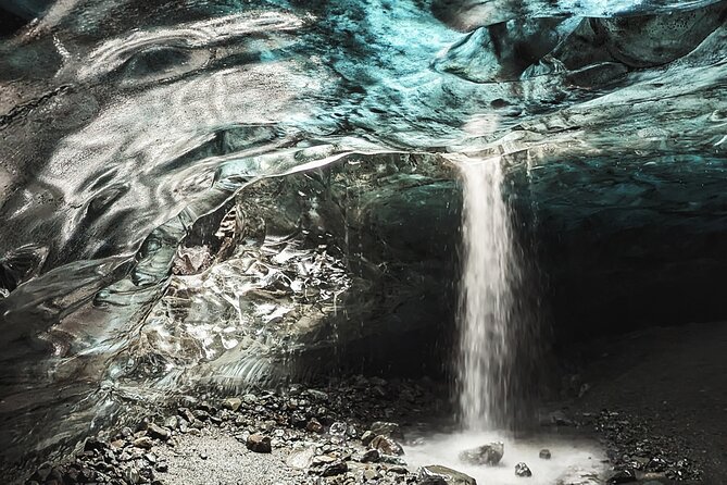 Premium Ice Cave Tour Vatnajokull Iceland - Who will enjoy this ice cave tour most?