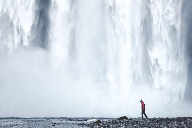 Private 2-Day Glacier Lagoon, Ice Cave and Northern Lights - A guide makes or breaks the schedule