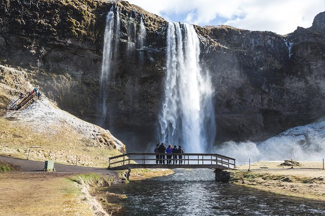 Private 2-Day Glacier Lagoon, Ice Cave and Northern Lights - Should you book it?
