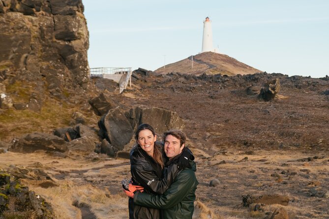 Private 3 days Tour and Northen Lights Experience with Photography with Luke - Day 3: Waterfalls, black sand, and Vík