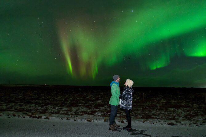 Private Aurora Hunt with Photos in Super Defender - Photography help, portraits, and lasting memories