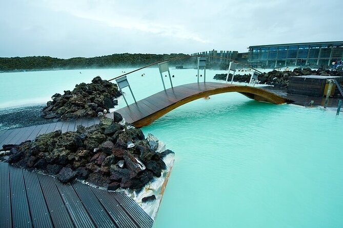 Private Blue Lagoon Tour from Reykjavik: 2 Hour Spa Experience - What Comfort admission means for your planning