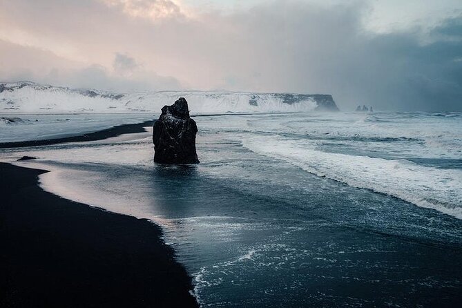 Private Classic South Coast Tour - Vík, lava formations, and the road between stops