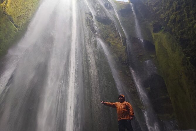 Private Day Tour: Explore Iceland’s South Coast & Glacier Hike - Seljalandsfoss and Gljúfrabúi: two waterfalls, two moods