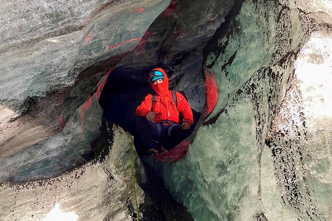 Private Extreme Encounter w/ ropes on Sólheimajökull Glacier - What the Private Format Really Changes
