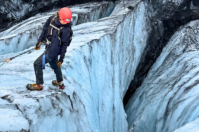 Private Extreme Encounter w/ ropes on Sólheimajökull Glacier - Four to Five Hours of Ice, Rope, and Movement