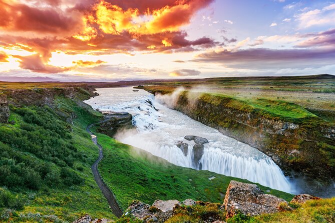 Private Golden Circle & Blue Lagoon tour - One long day from Reykjavik
