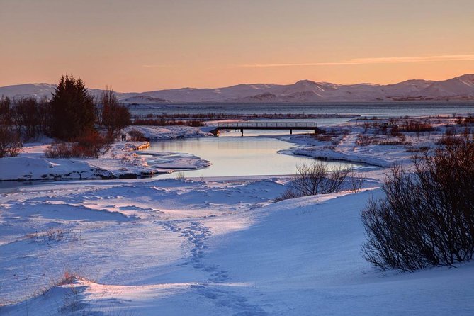Private Golden Circle Classic Tour from Reykjavik - What the guides add to the day