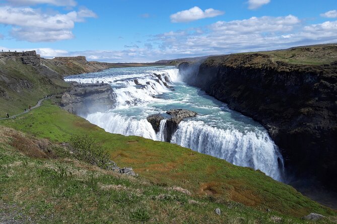 Private Golden Circle Tour with Airport Pick up - Faxi Waterfall: a quieter pause on the river
