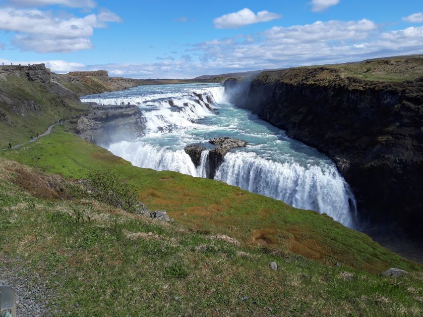 Private Golden Circle Tour with Airport Pick up - Is $535 per person a fair price?